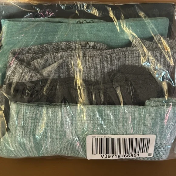 TOMMIE COPPER Compression Over-the-Calf Socks Gray-Jade Green (4)-Pairs … - Picture 3 of 4